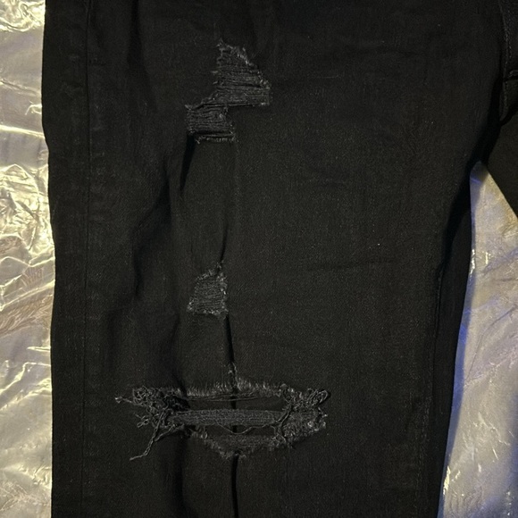 American eagle ripped black jeans - Picture 4 of 6